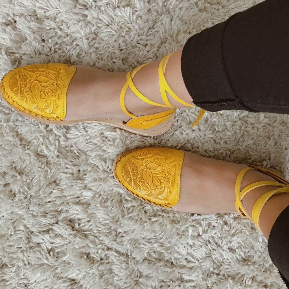 Yellow floral Huaraches